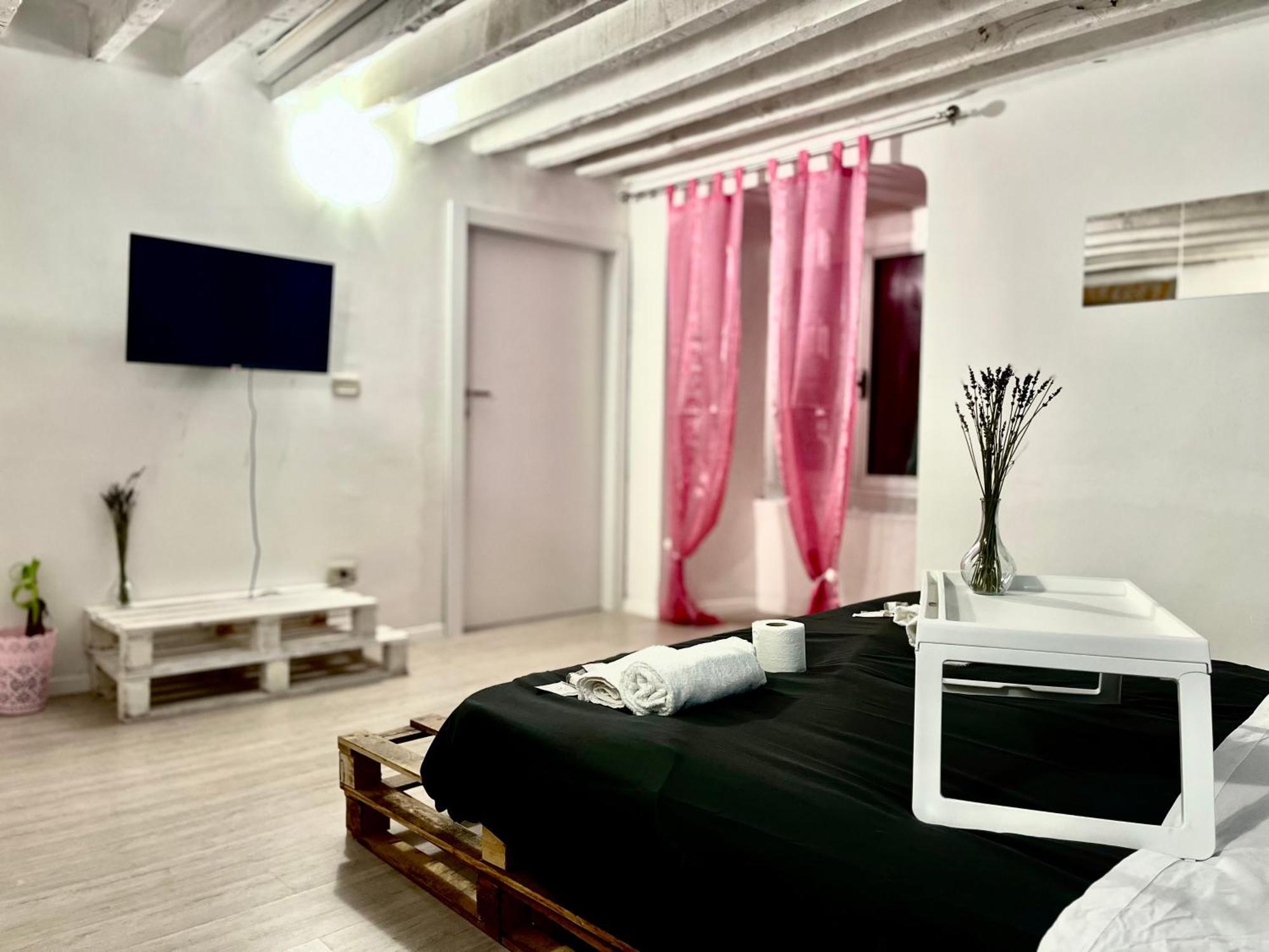 Genova Centro Affittacamere- Bagno In Comune Extérieur photo